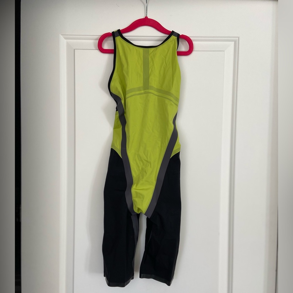 Speedo women’s Power Plus Prime race day ready swimwear size 26